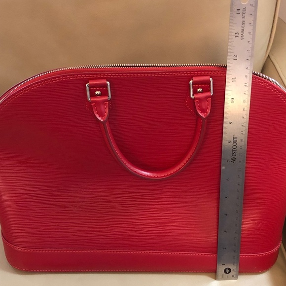 Louis Vuitton EPI Alma GM Carmine - EXCELLENT BARELY USED CONDITION Red Satchel - Picture 16 of 16